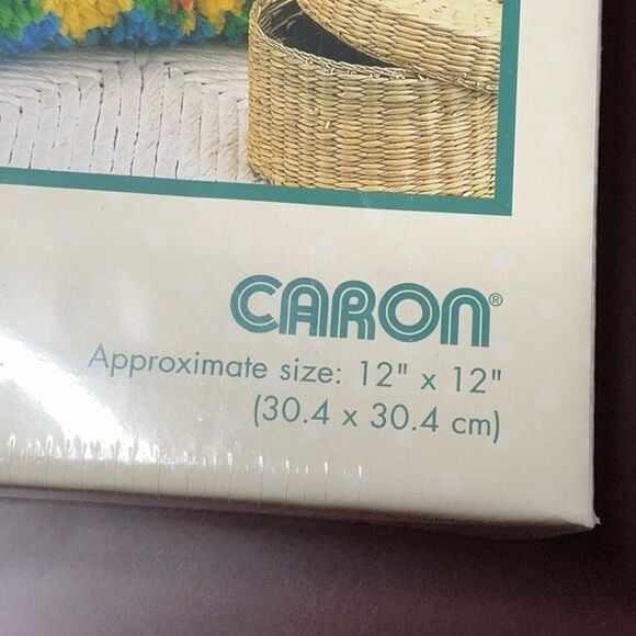 WonderArt Sunflower Latch Hook Kit - Picture 3 of 7